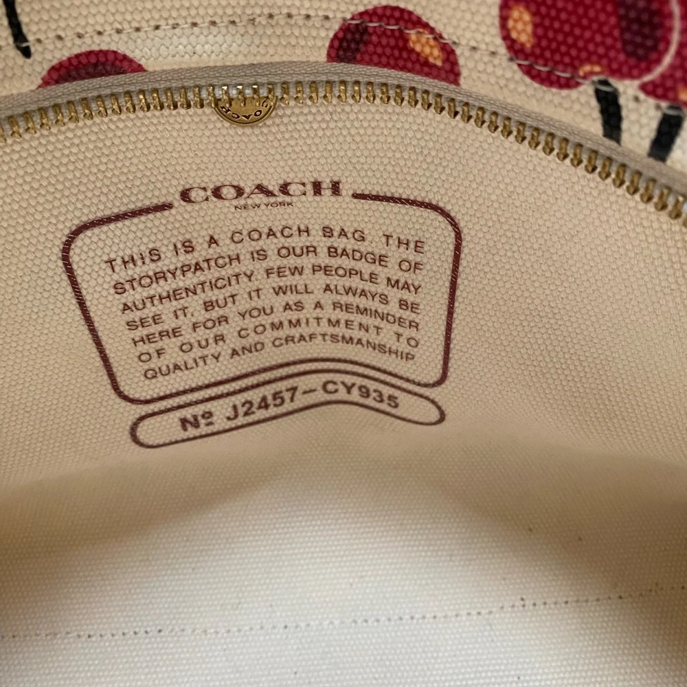 Coach Cargo Tote Bag 26 with Cherry Print - Picture 4 of 6
